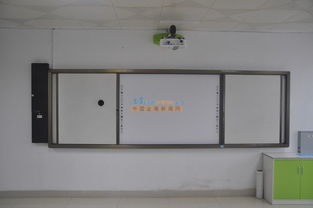 高效智能办公新选择 深圳点圆电子白板厂广告机式白板